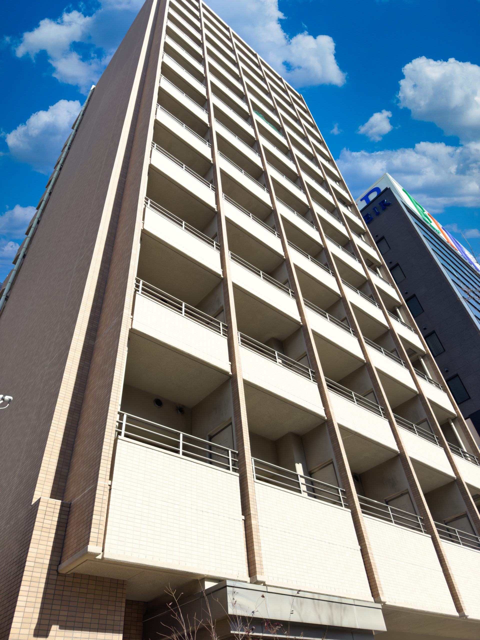 【區分所有法修正：老舊公寓重建門檻下修！